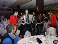 Holiday Inn, párty Donghee
